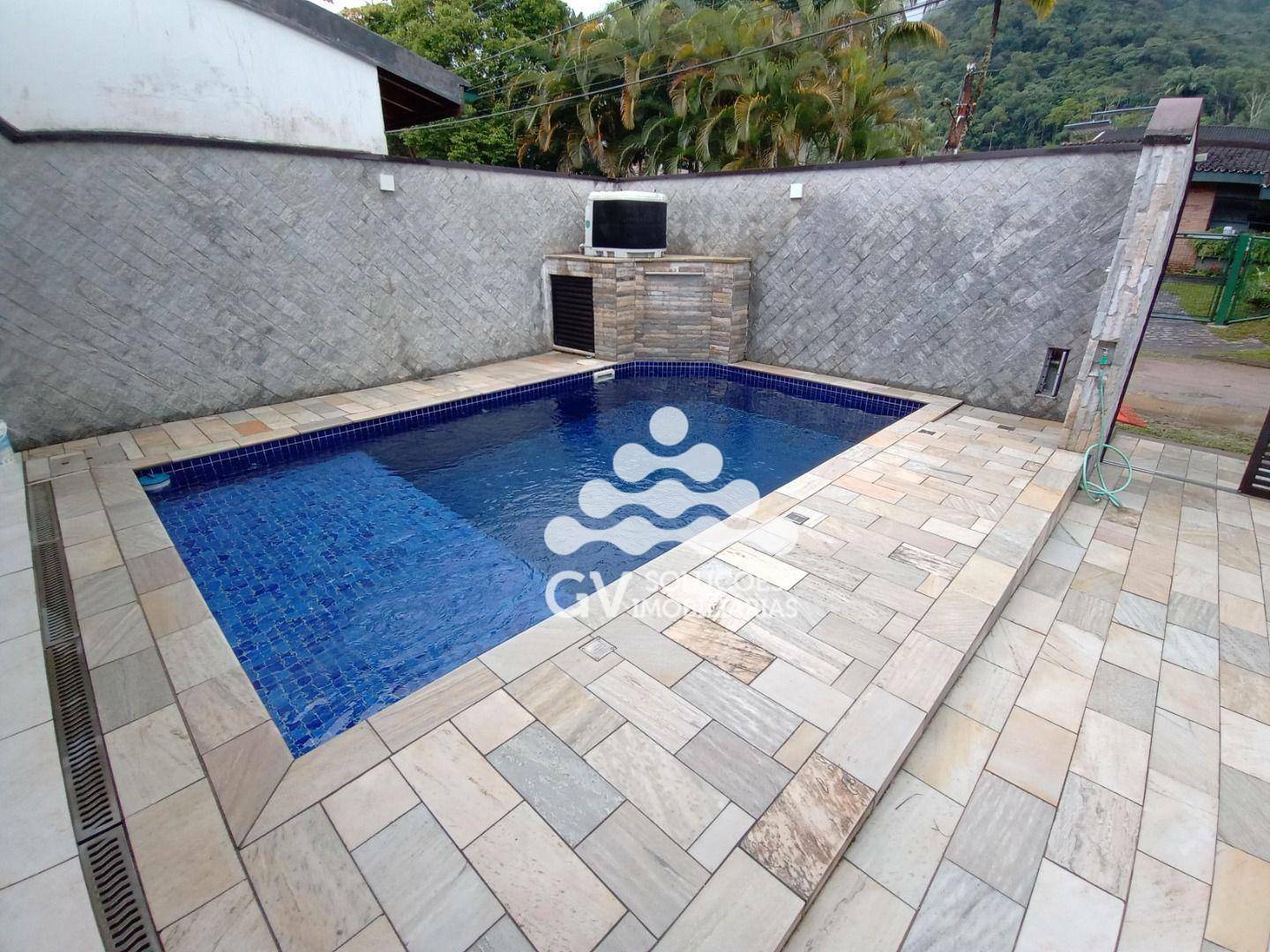 Casa de Condomínio à venda com 4 quartos, 138m² - Foto 2