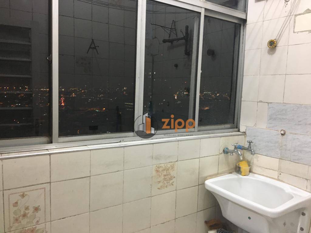 Apartamento à venda com 2 quartos, 80m² - Foto 3