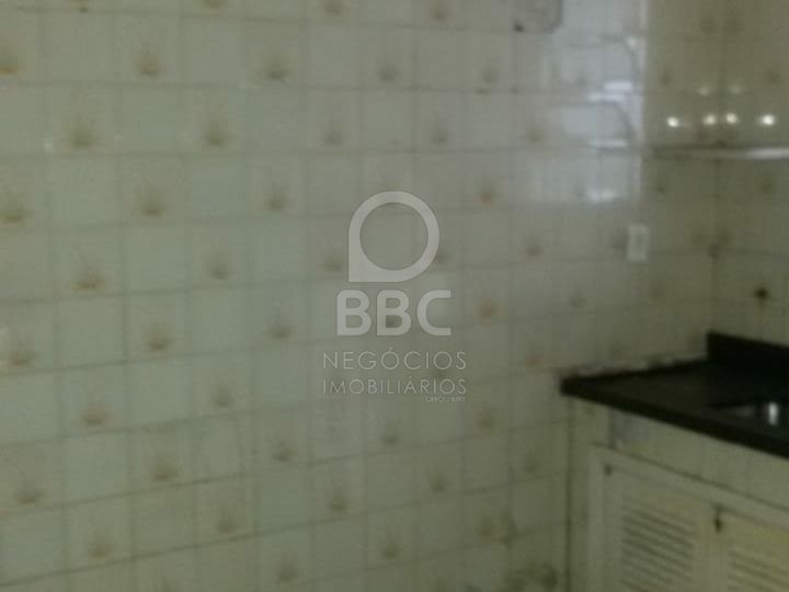 Apartamento para alugar com 2 quartos, 70m² - Foto 4