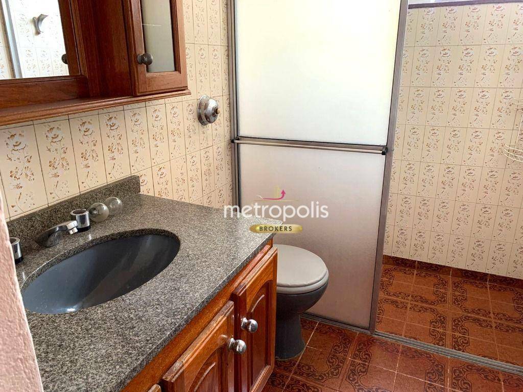 Casa para alugar com 2 quartos, 70m² - Foto 14