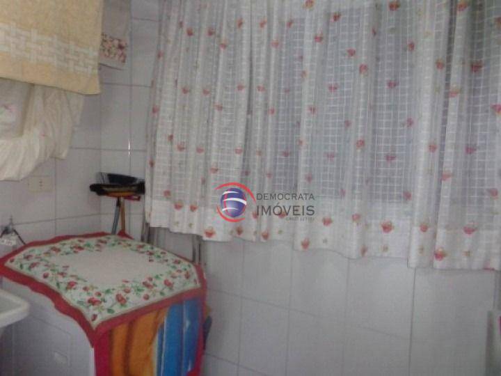 Apartamento à venda com 2 quartos, 70m² - Foto 14