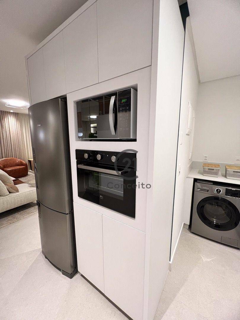 Apartamento à venda com 3 quartos, 107m² - Foto 8