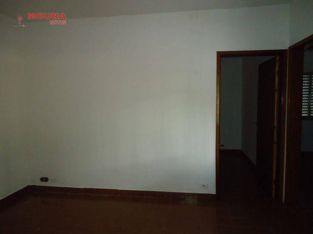 Casa à venda com 4 quartos, 130m² - Foto 4