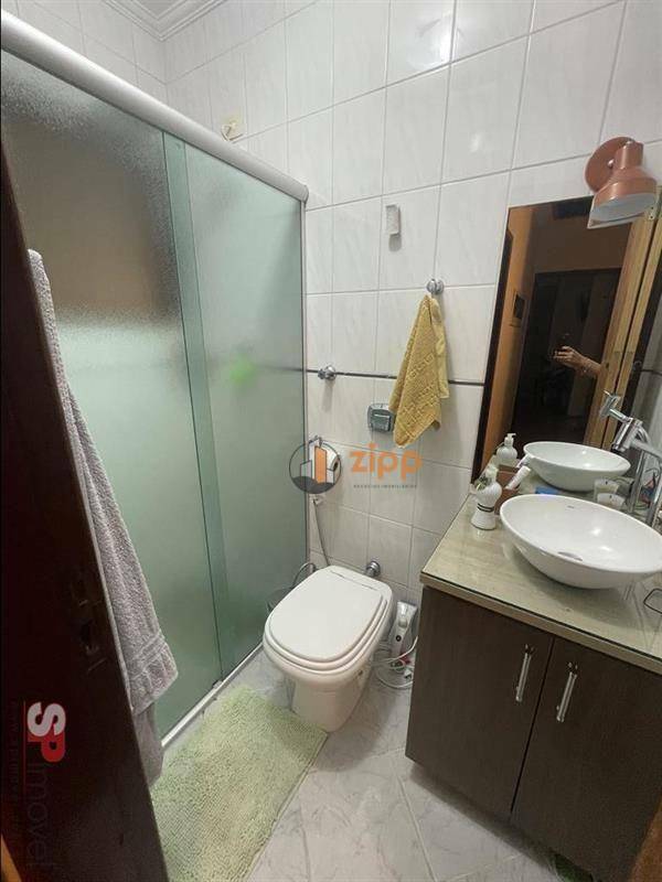 Sobrado à venda com 3 quartos, 195m² - Foto 11