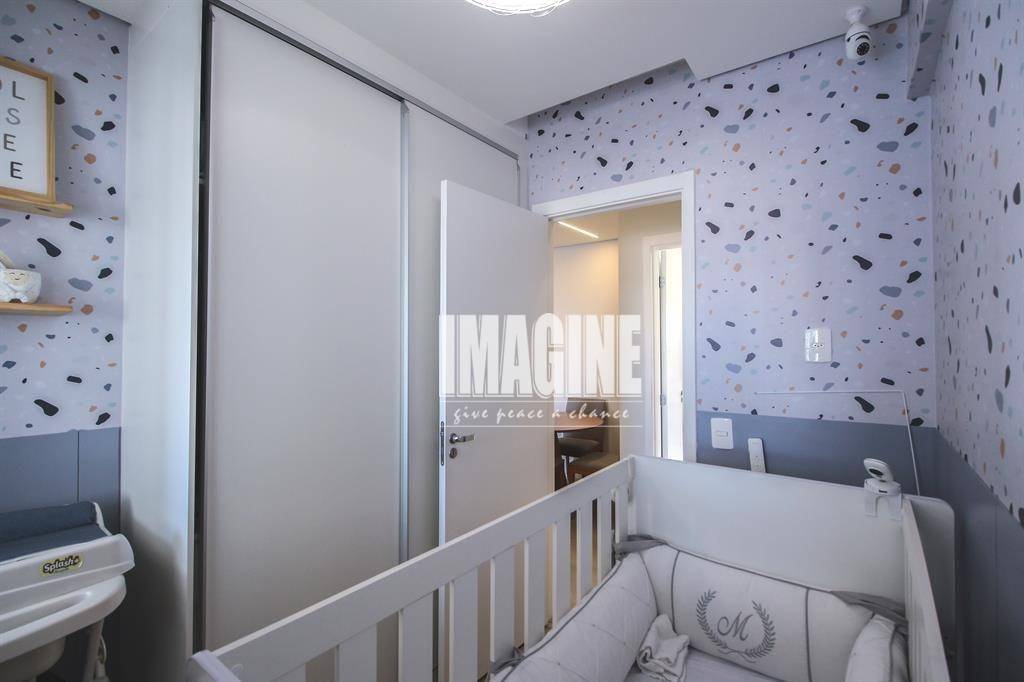 Apartamento à venda com 2 quartos, 70m² - Foto 11