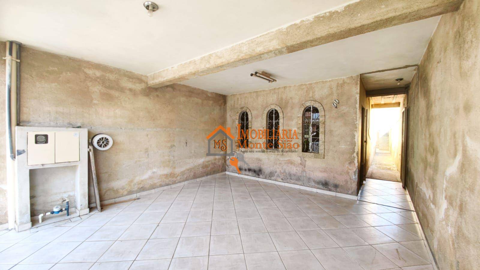 Sobrado à venda com 3 quartos, 200m² - Foto 2