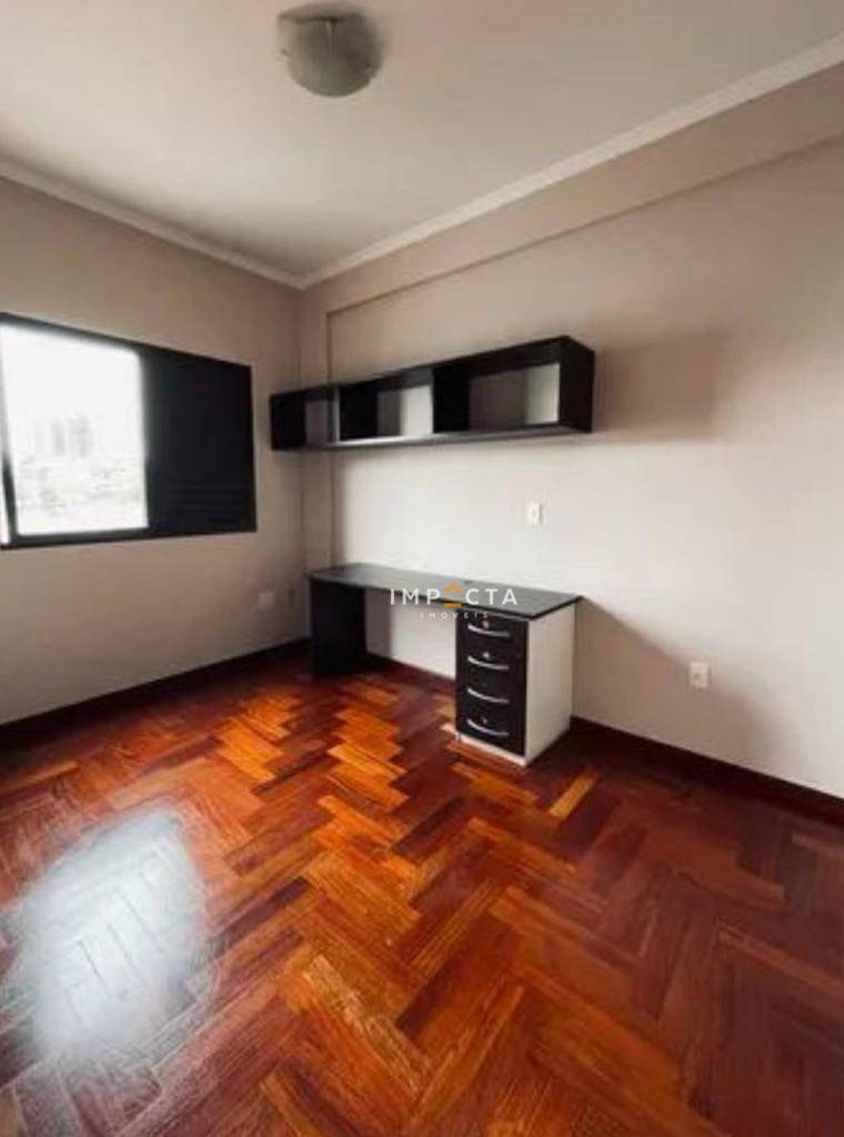 Apartamento à venda com 3 quartos, 100m² - Foto 4