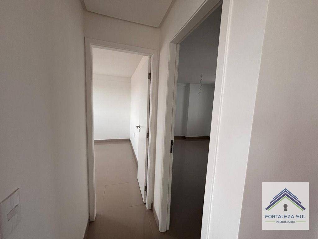 Apartamento à venda com 2 quartos, 86m² - Foto 19