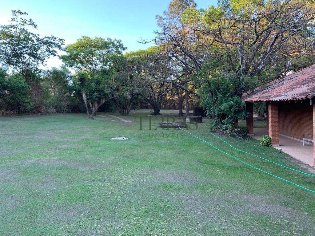 Chácara à venda com 4 quartos, 650m² - Foto 7