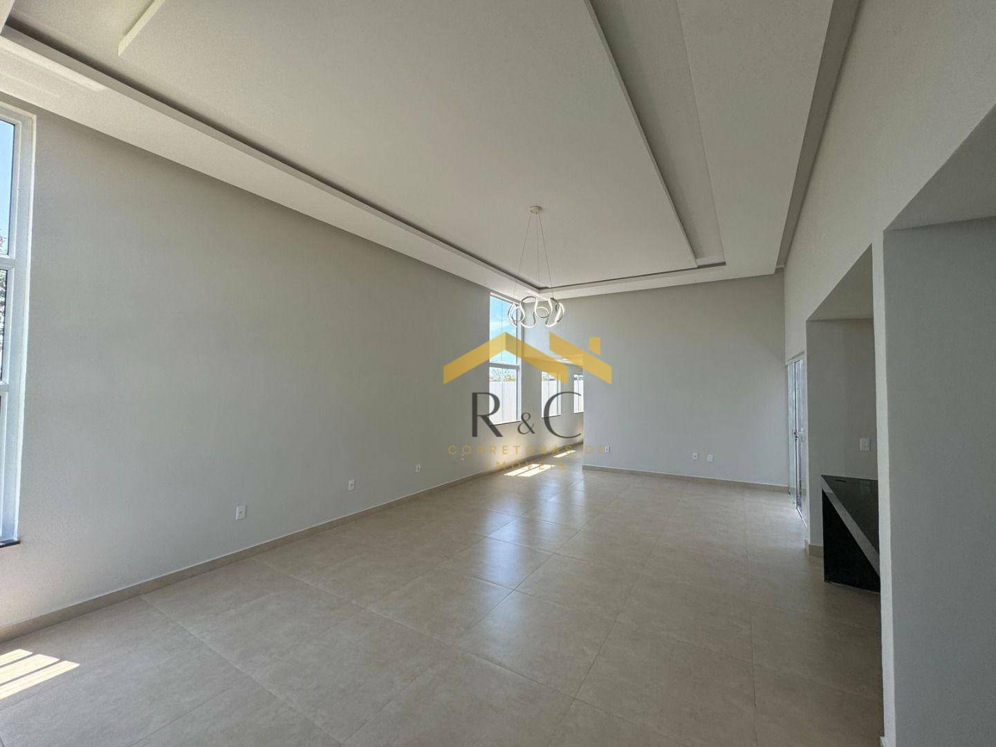 Casa à venda com 3 quartos, 184m² - Foto 8