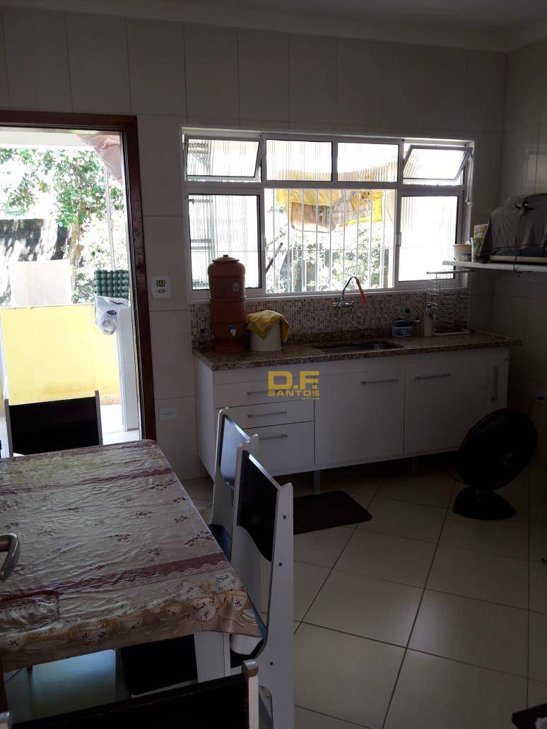 Casa à venda com 2 quartos, 1m² - Foto 12