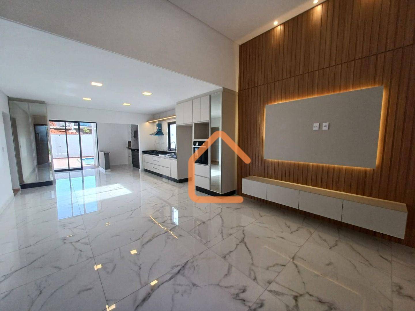 Casa à venda com 3 quartos, 150m² - Foto 1