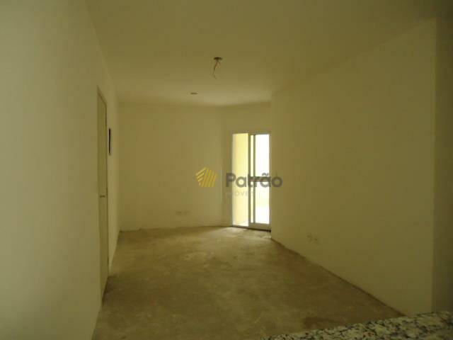 Apartamento à venda com 3 quartos, 107m² - Foto 9