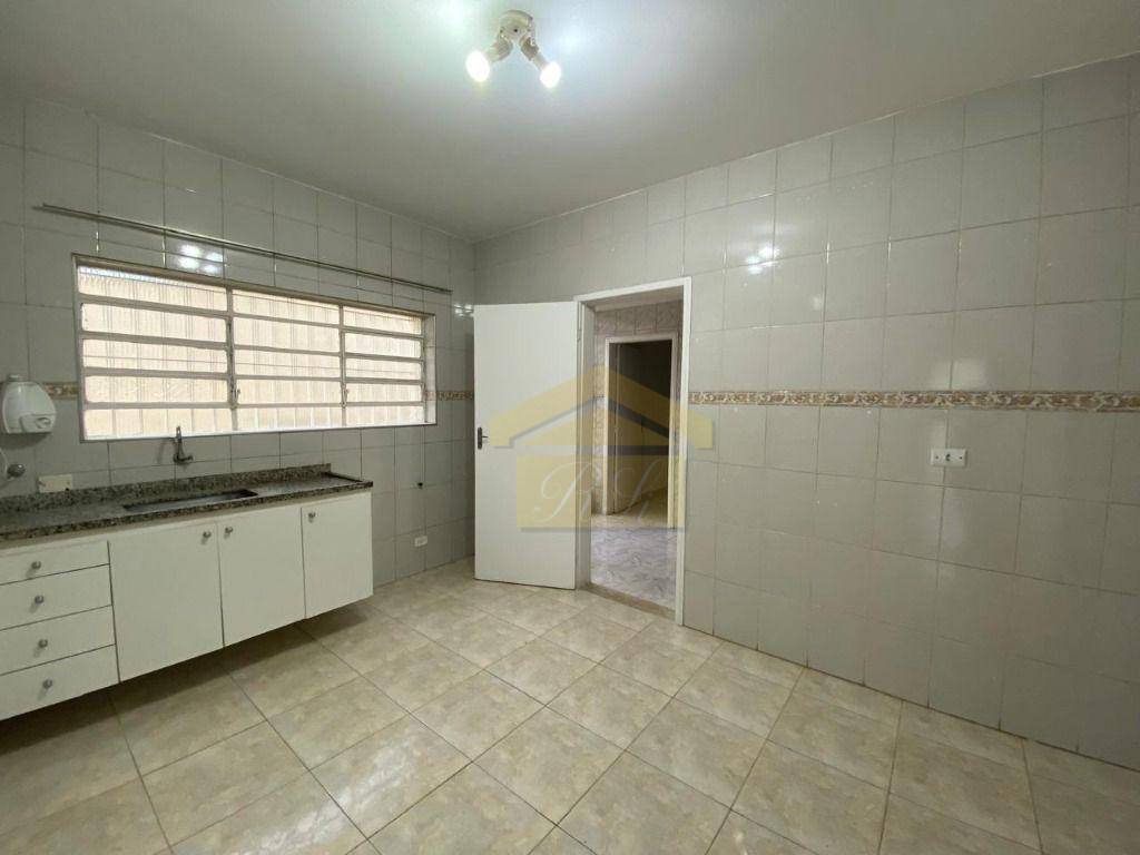 Sobrado à venda com 3 quartos, 150m² - Foto 4