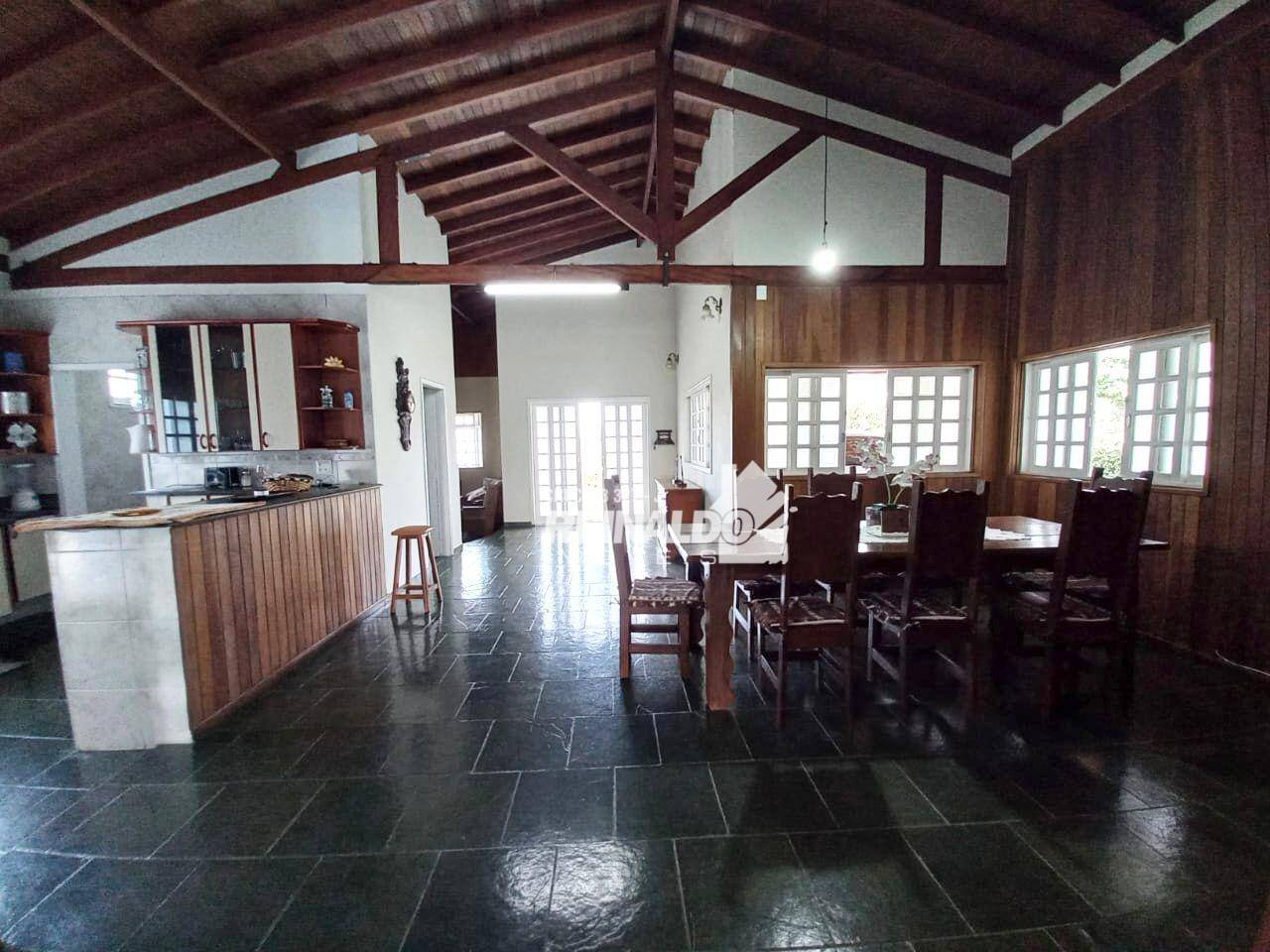 Casa de Condomínio à venda com 3 quartos, 400m² - Foto 26