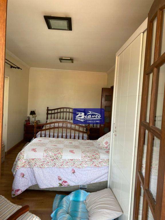 Sobrado à venda com 3 quartos, 572m² - Foto 29