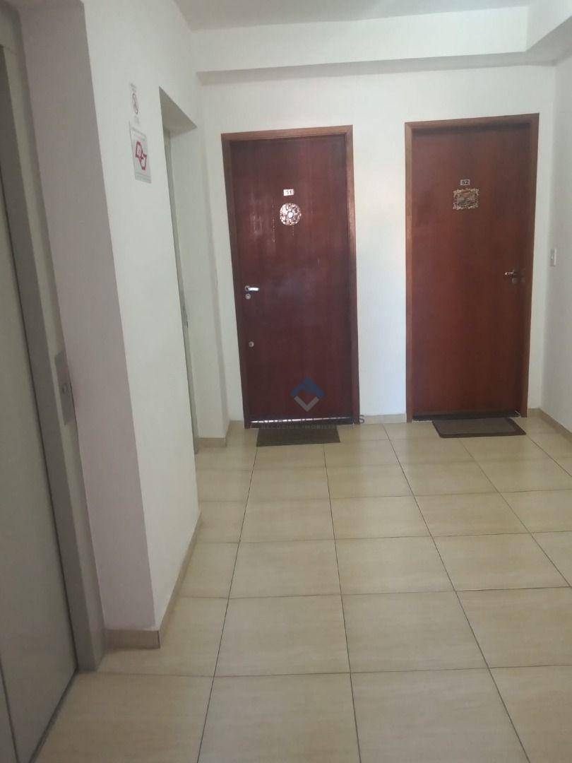 Apartamento à venda com 3 quartos, 70m² - Foto 9