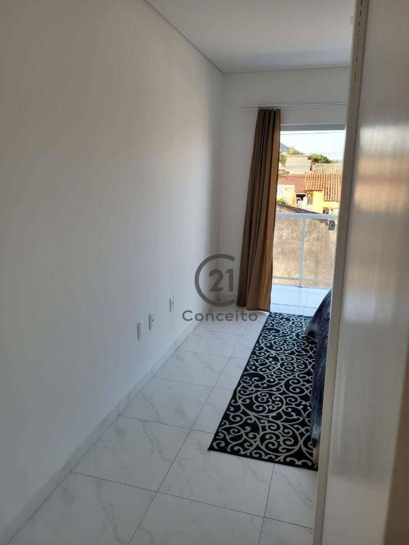 Casa à venda com 2 quartos, 65m² - Foto 11