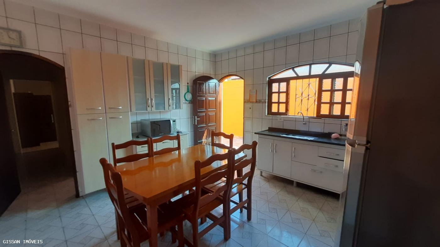 Casa à venda com 2 quartos, 130m² - Foto 18