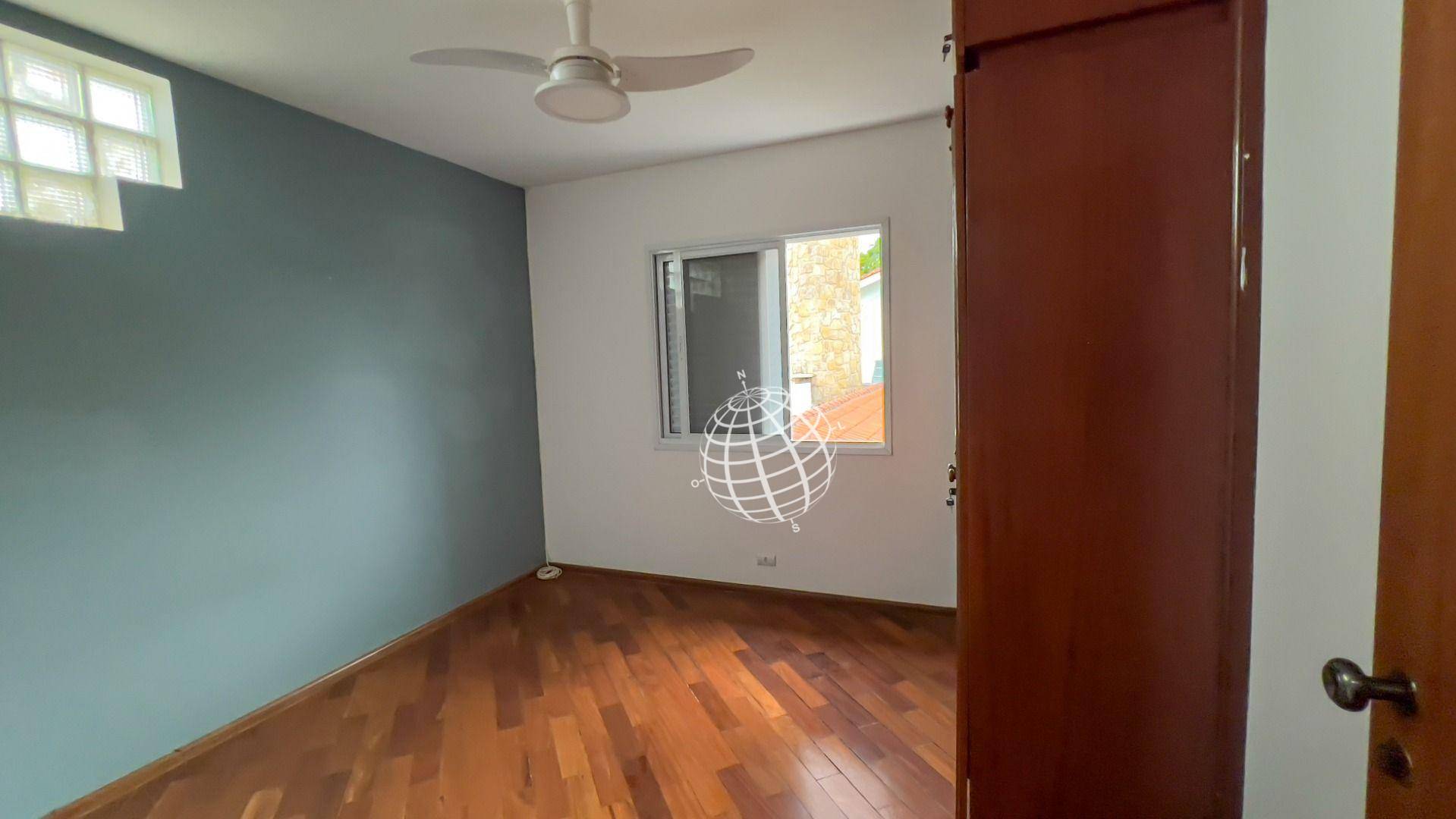 Casa à venda com 3 quartos, 302m² - Foto 18