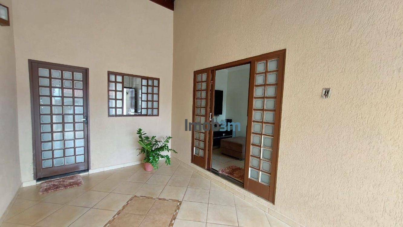 Casa, 3 quartos, 180 m² - Foto 2