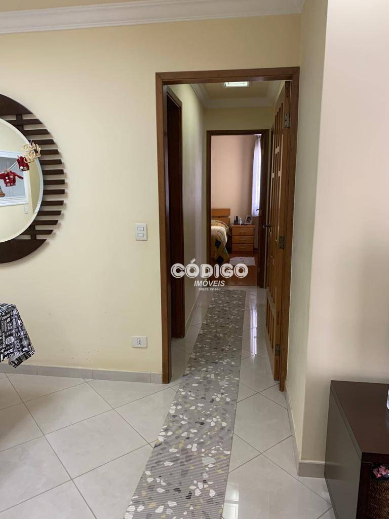 Apartamento à venda com 3 quartos, 81m² - Foto 3