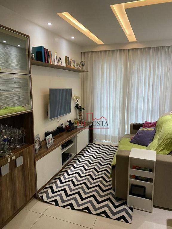 Apartamento à venda com 2 quartos, 74m² - Foto 4