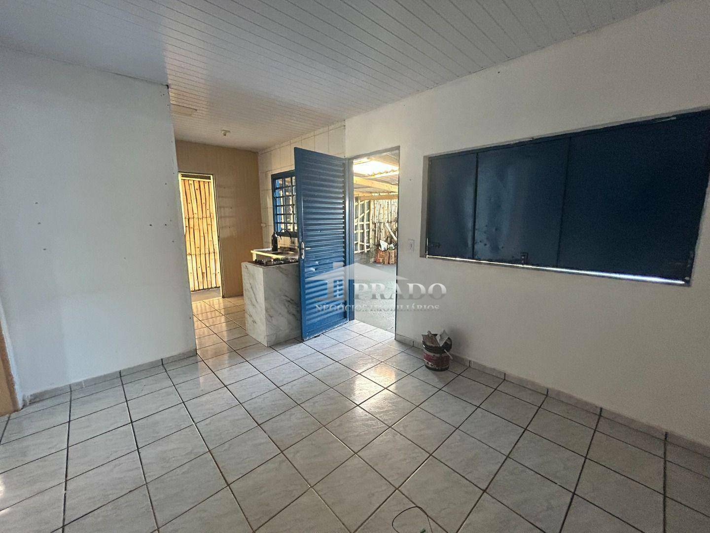 Casa para alugar com 2 quartos, 40m² - Foto 7