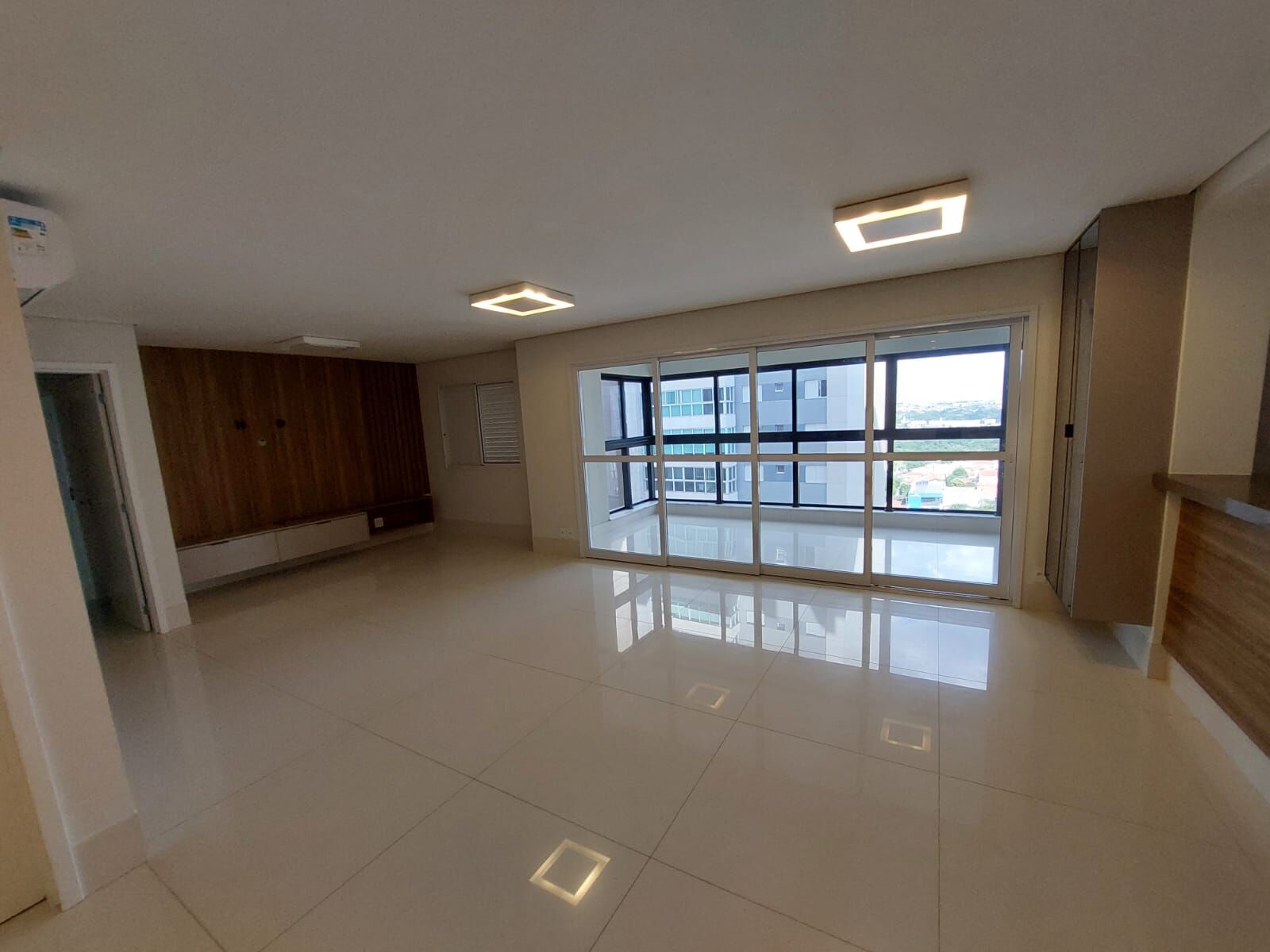 Apartamento para alugar com 3 quartos, 154m² - Foto 8