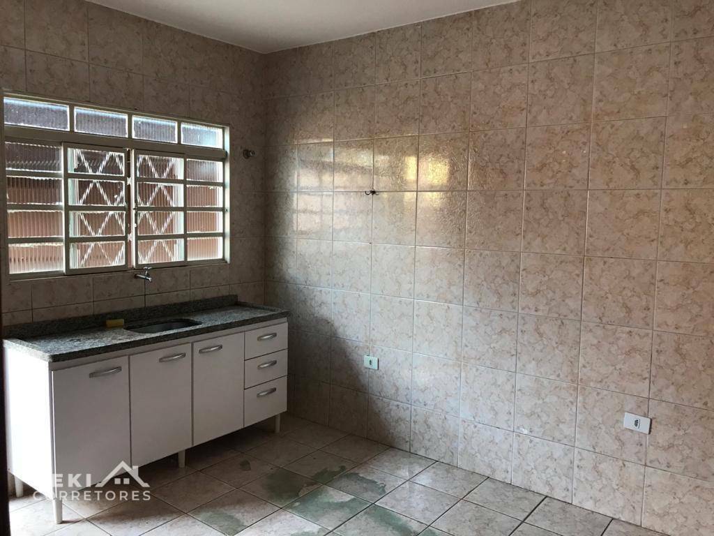 Casa para alugar com 3 quartos, 120m² - Foto 4