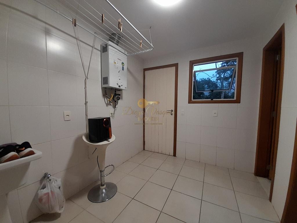 Casa de Condomínio para alugar com 3 quartos, 350m² - Foto 11