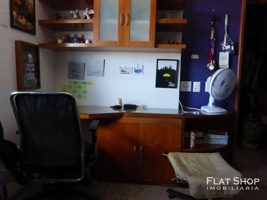 Apartamento à venda com 4 quartos, 210m² - Foto 22