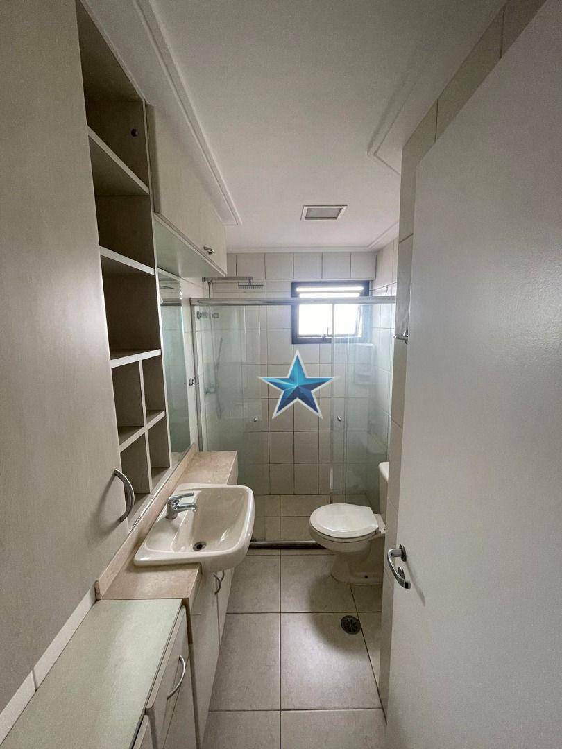 Apartamento para alugar com 3 quartos, 130m² - Foto 26