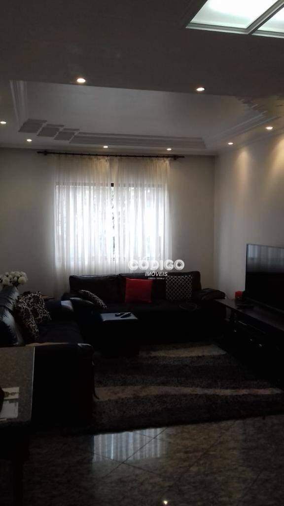 Sobrado à venda com 3 quartos, 142m² - Foto 4