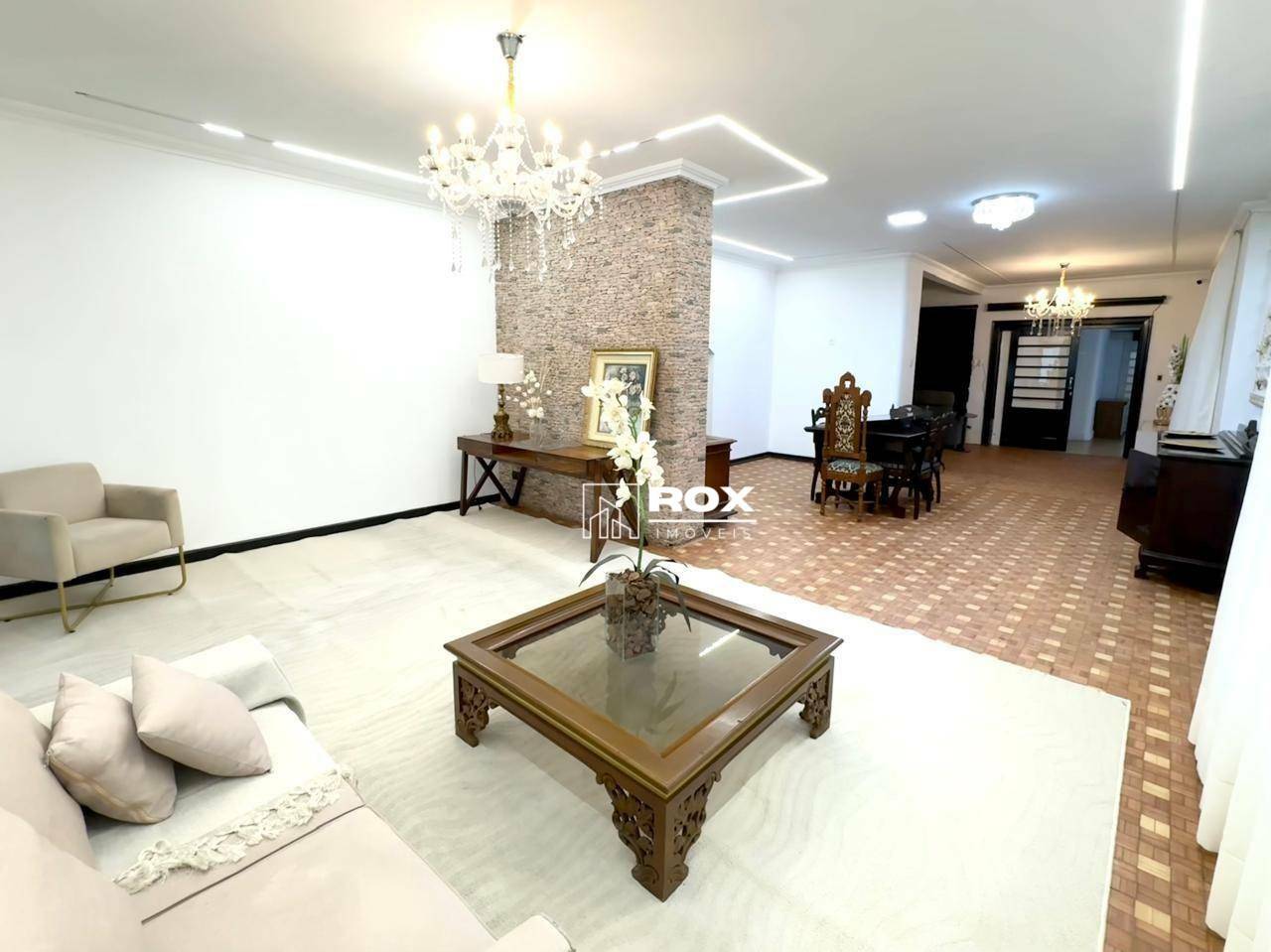 Casa para alugar com 7 quartos, 540m² - Foto 7