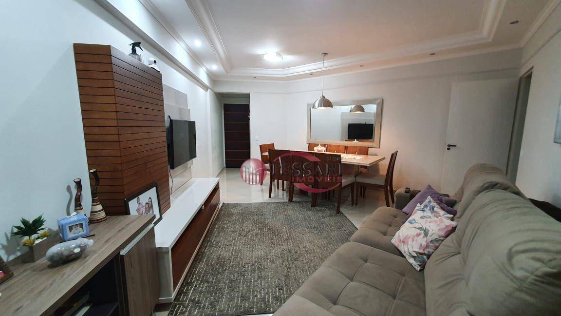 Apartamento à venda com 3 quartos, 95m² - Foto 9