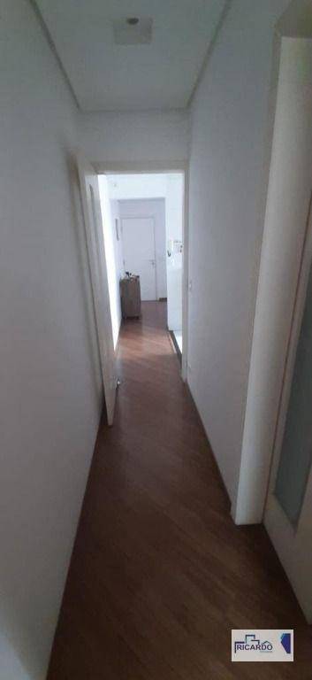 Apartamento para alugar com 2 quartos, 60m² - Foto 9