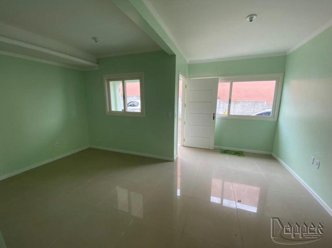 Casa à venda com 2 quartos, 80m² - Foto 2