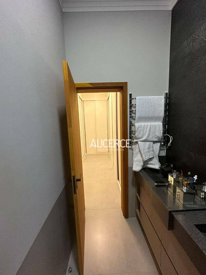 Casa de Condomínio à venda com 4 quartos, 240m² - Foto 27