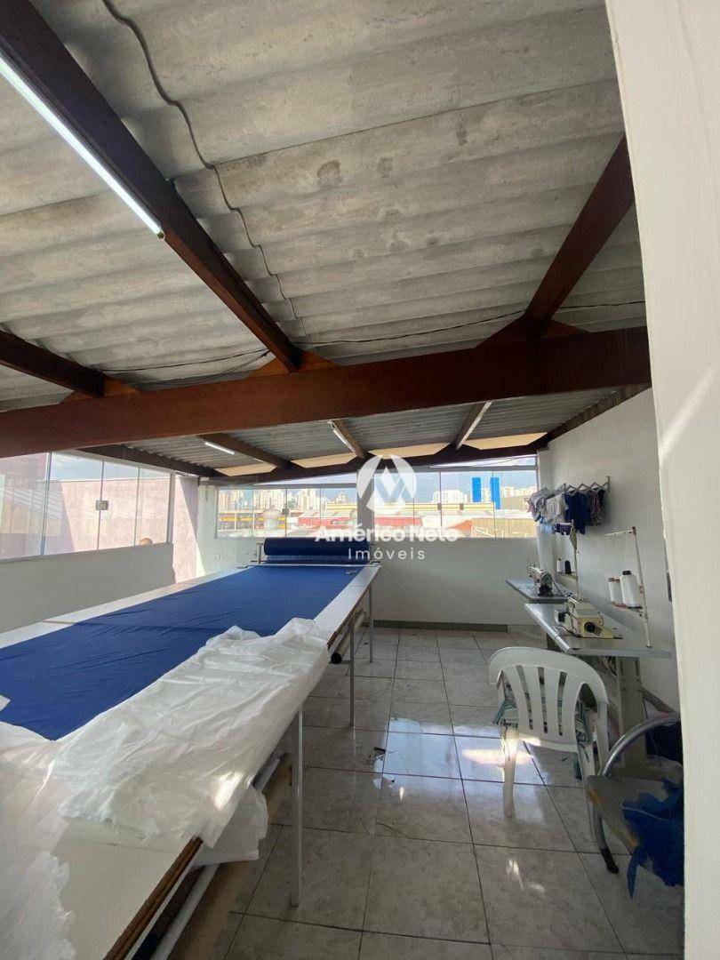 Sobrado à venda com 2 quartos, 950m² - Foto 8