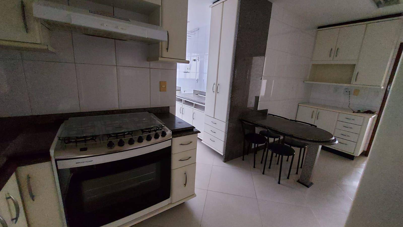 Apartamento à venda com 3 quartos, 130m² - Foto 7