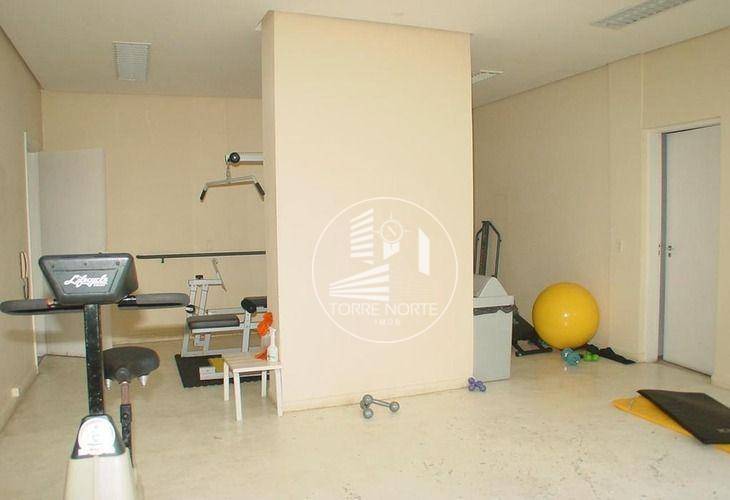 Apartamento à venda com 3 quartos, 198m² - Foto 37