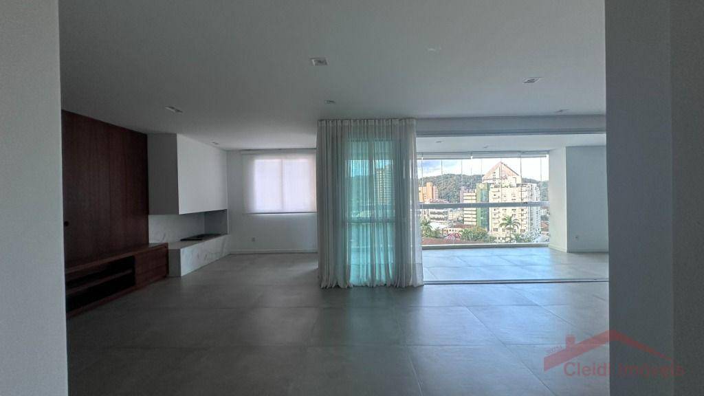 Apartamento, 4 quartos, 231 m² - Foto 1