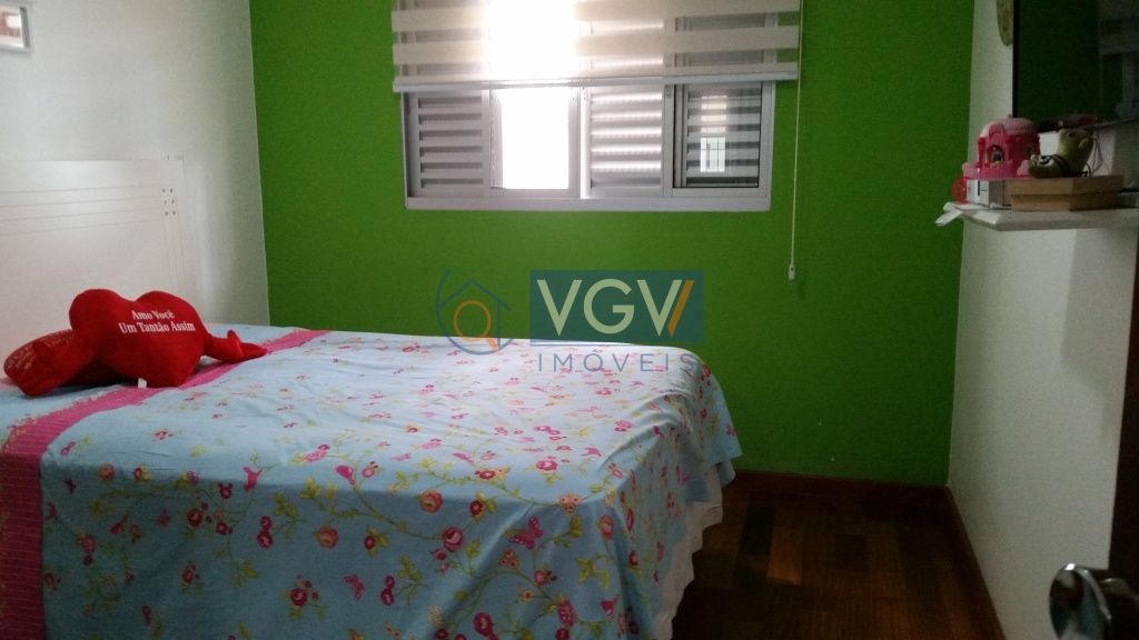 Casa à venda com 3 quartos, 202m² - Foto 14