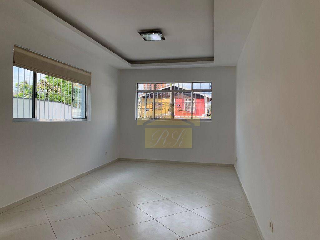 Sobrado à venda com 3 quartos, 180m² - Foto 2