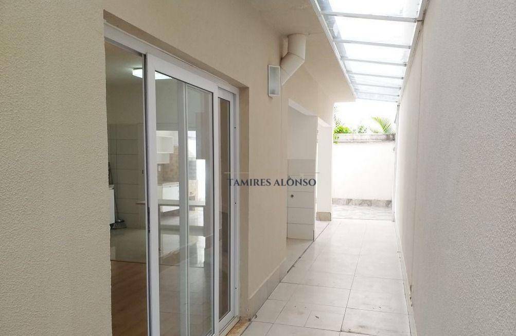 Casa à venda com 3 quartos, 105m² - Foto 10