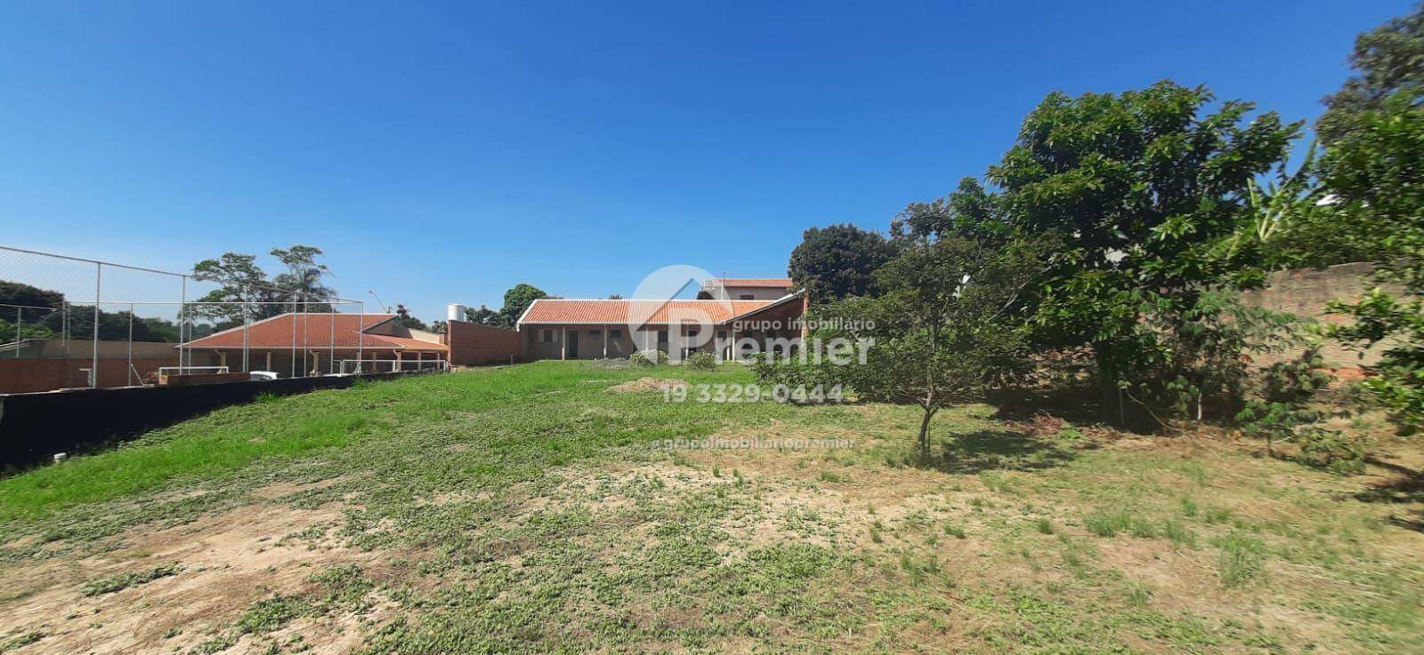 Terreno à venda com 2 quartos, 100m² - Foto 1