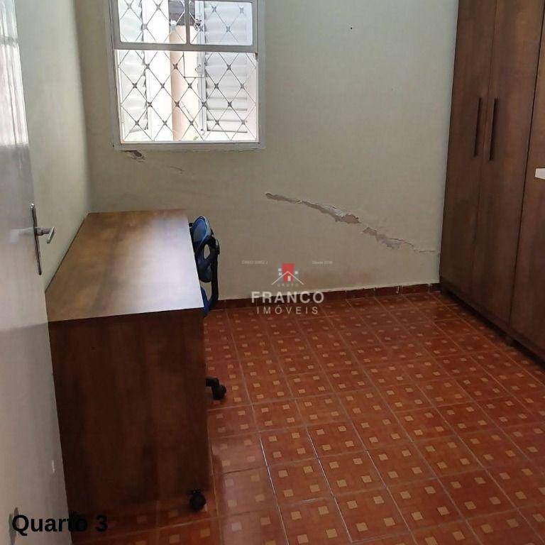 Casa à venda com 3 quartos, 311m² - Foto 8