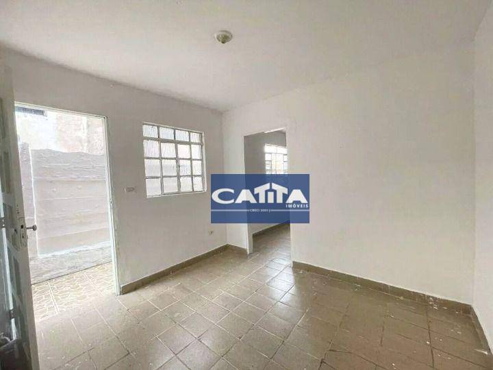 Casa para alugar com 2 quartos, 55m² - Foto 1