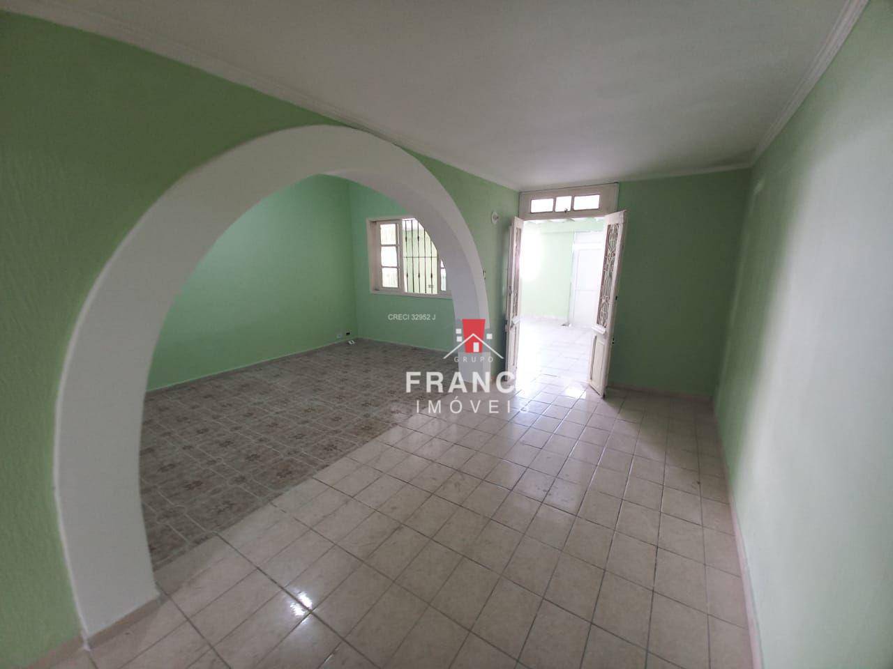 Casa para alugar com 2 quartos, 100m² - Foto 6